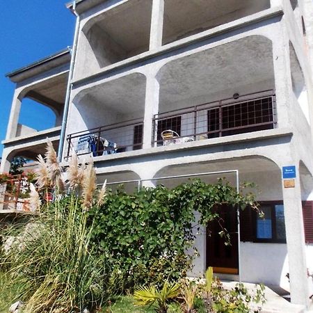 Apartments With A Parking Space Novi Vinodolski - 5600 Екстер'єр фото