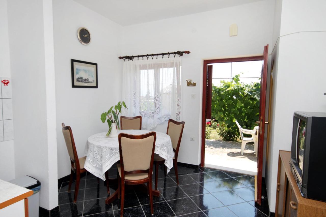 Apartments With A Parking Space Novi Vinodolski - 5600 Екстер'єр фото