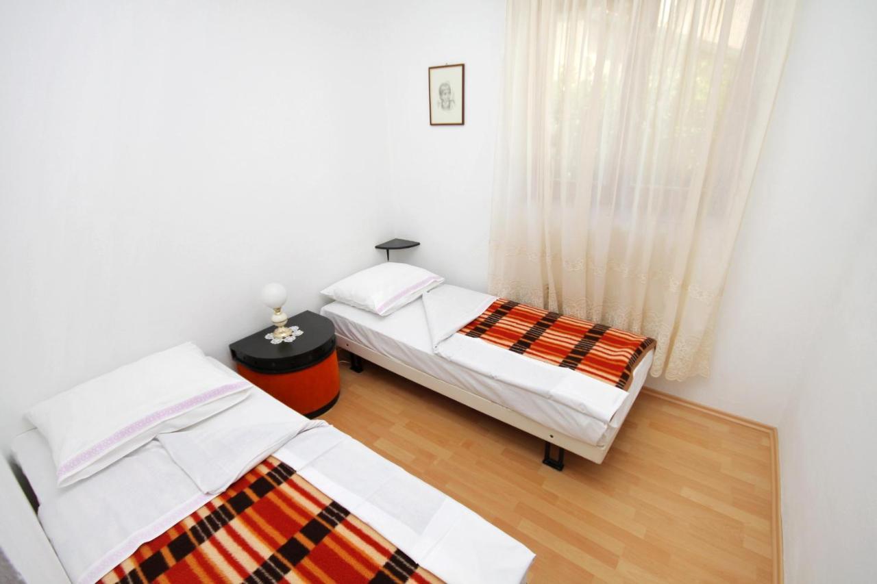 Apartments With A Parking Space Novi Vinodolski - 5600 Екстер'єр фото