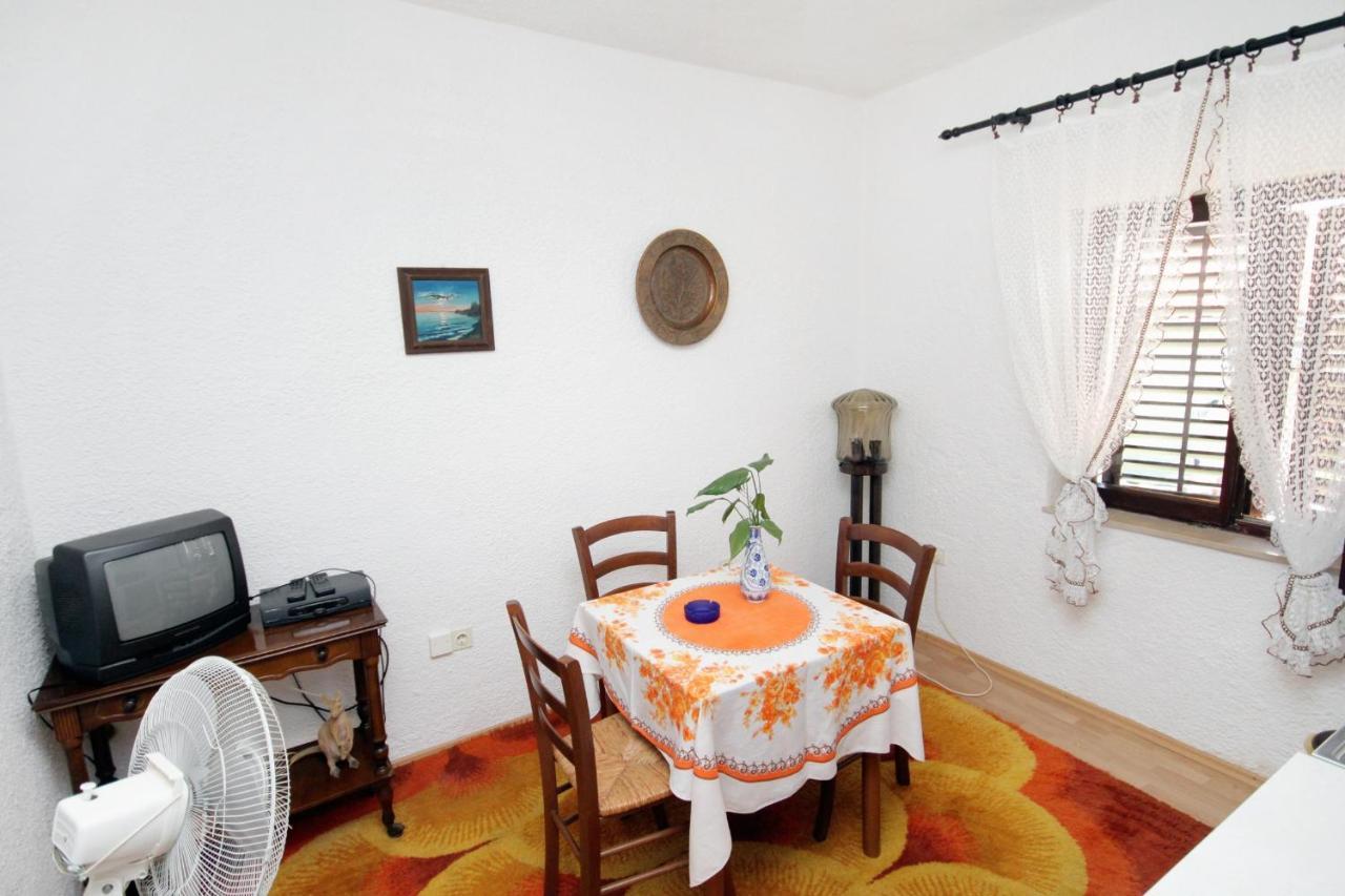 Apartments With A Parking Space Novi Vinodolski - 5600 Екстер'єр фото